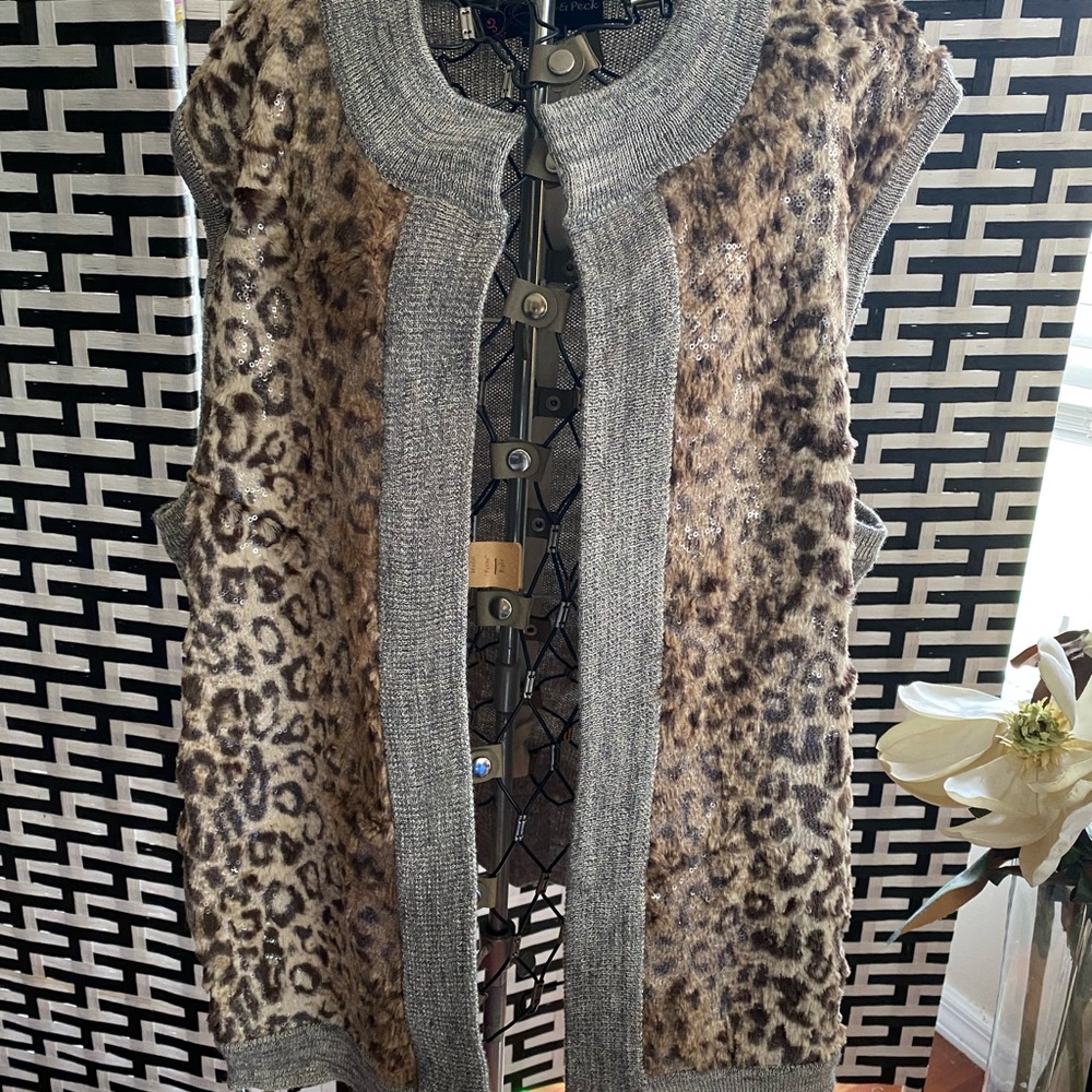NWT Peck and Peck open front sleeveless cardigan